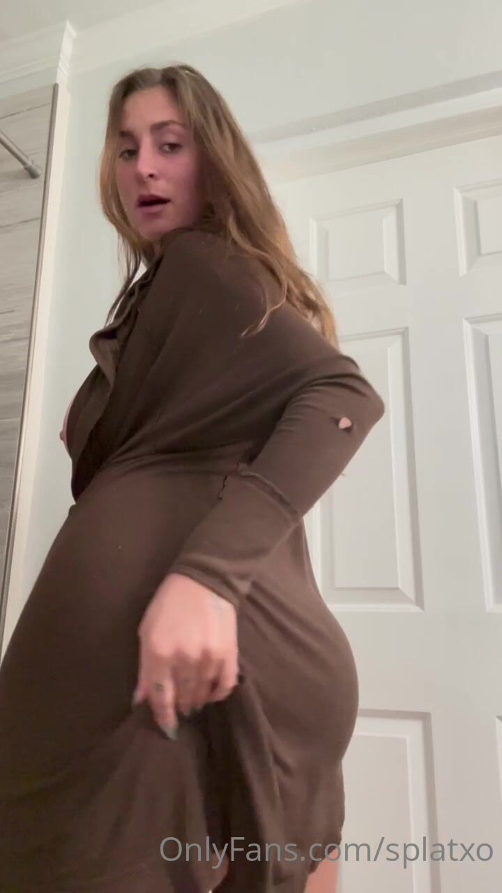 Splatxo nude ass from behind masturbating