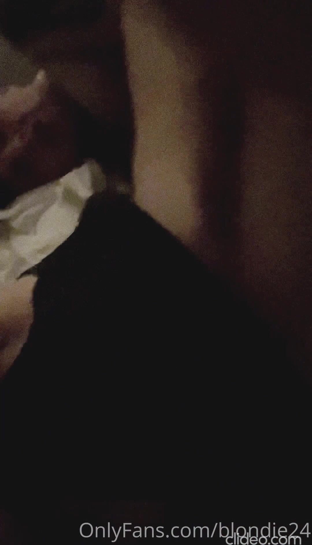 Wee Blondie nude close-up