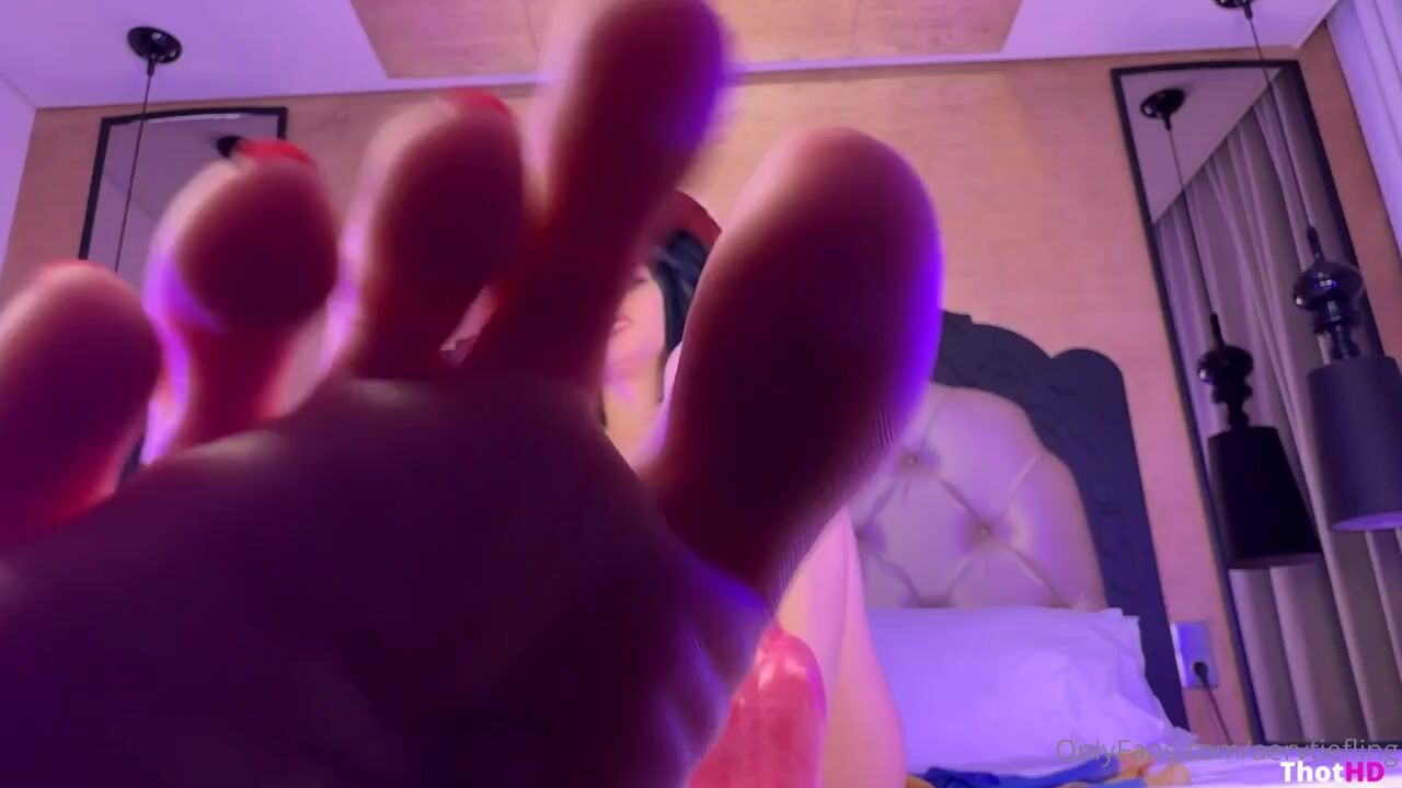 Aery Tiefling lube feet ass on all fours OnlyFans Leak