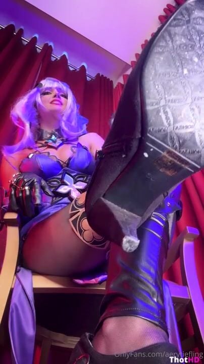 AeryTiefling feet toes pantyhose from below Leaked Video