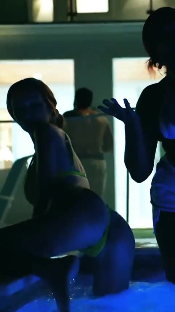 Bhad Bhabie bikini ass poolside Leaked OnlyFans