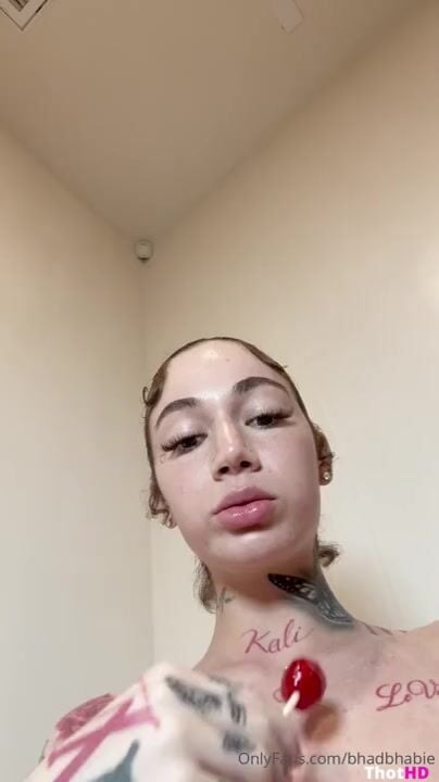 Bhad Bhabie lollipop cleavage Big Tits Video