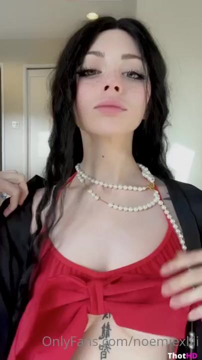 Cinnannoe bikini Leaked Video