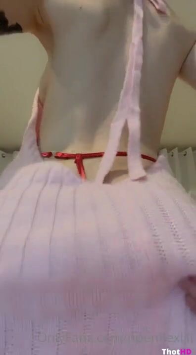 Noemiexlili ass dress sideboob braless OF Video