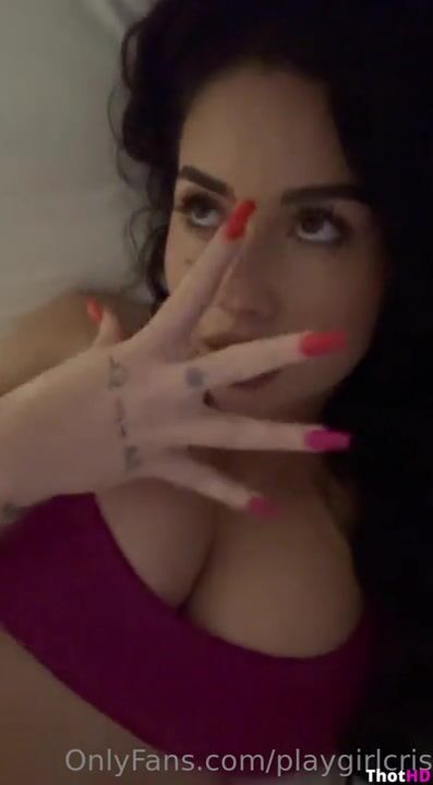 Playgirlcris cleavage Big Tits close-up Leaked Video