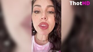 Playgirlcris nude Big Tits cleavage showering OnlyFans Leak