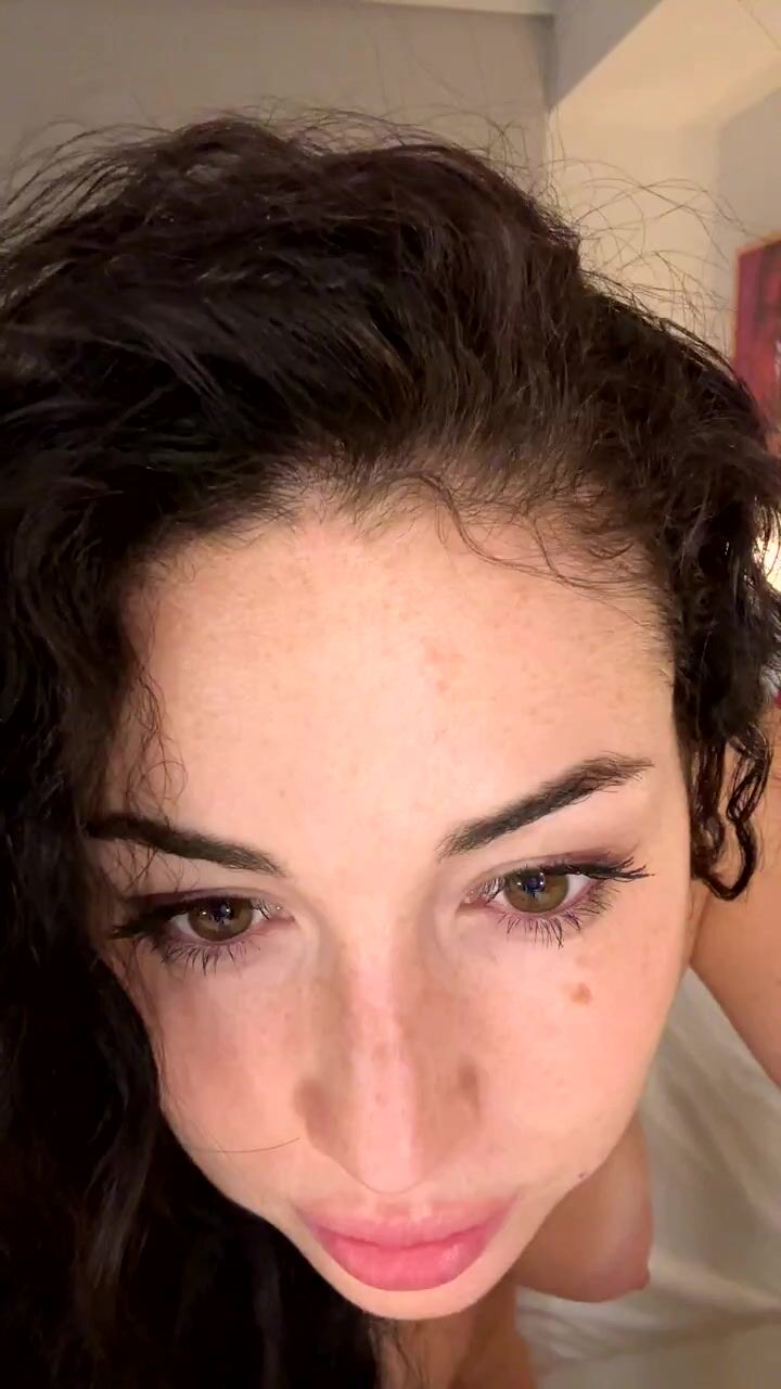 Cristiana.love nude ass bathroom showering Video Leak