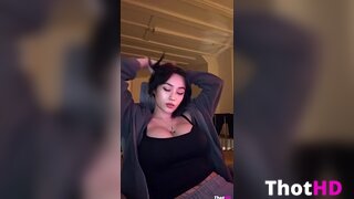 Vylerria cleavage Big Tits