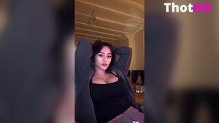 Vylerria cleavage Big Tits