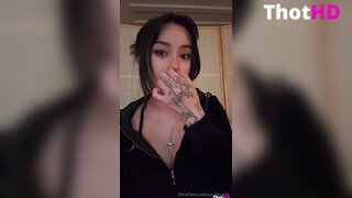 Jade Anh cleavage OnlyFans