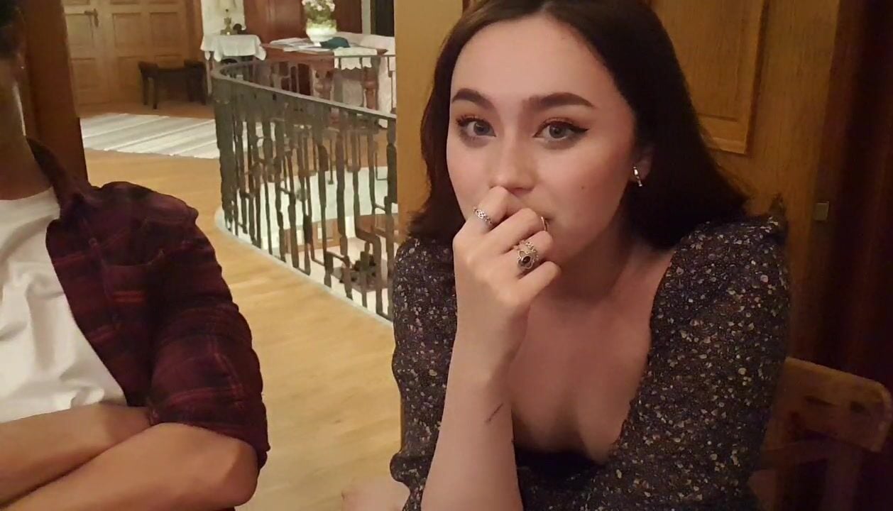 Vylerria cleavage Video