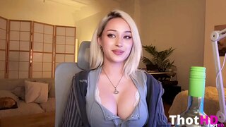 Jadeyanh cleavage Big Tits tongue out Leaked OF