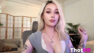 Jadeyanh cleavage Big Tits OnlyFans Leak_001