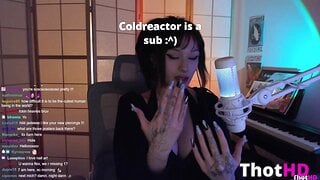 Jadeyanh cleavage Big Tits OnlyFans Leak