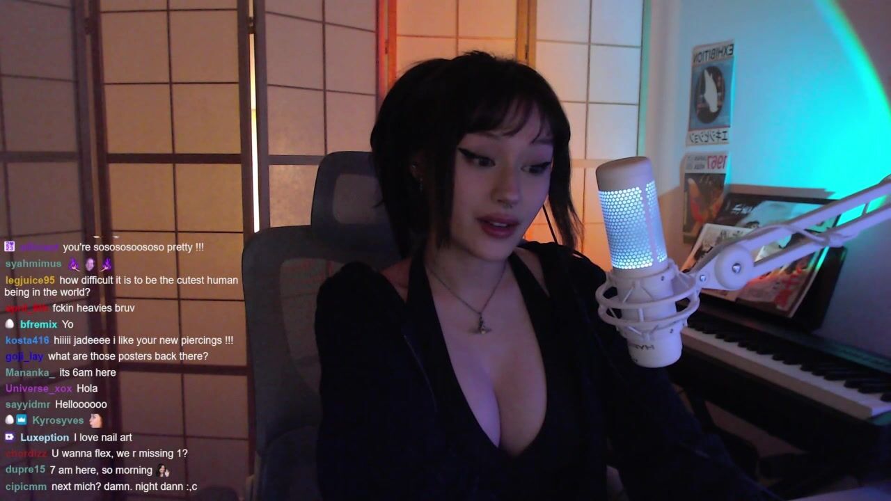 Jadeyanh cleavage Big Tits OnlyFans Leak