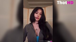Jadeyanh cleavage Big Tits OnlyFans