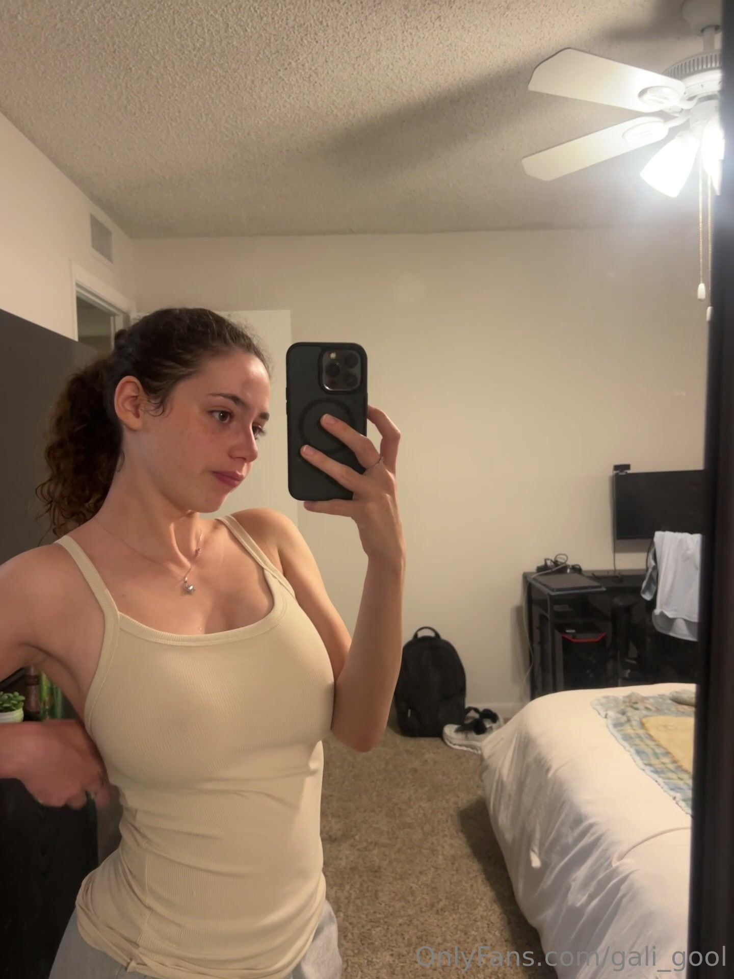 Gali Golan cleavage mirror Big Tits Video Leak