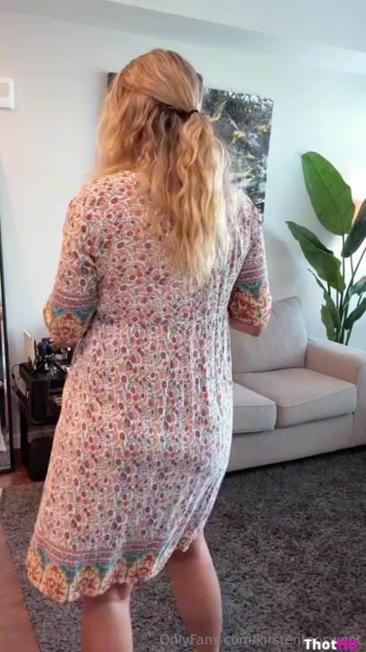Kirstentoosweet couch from behind dress mirror Leaked OnlyFans