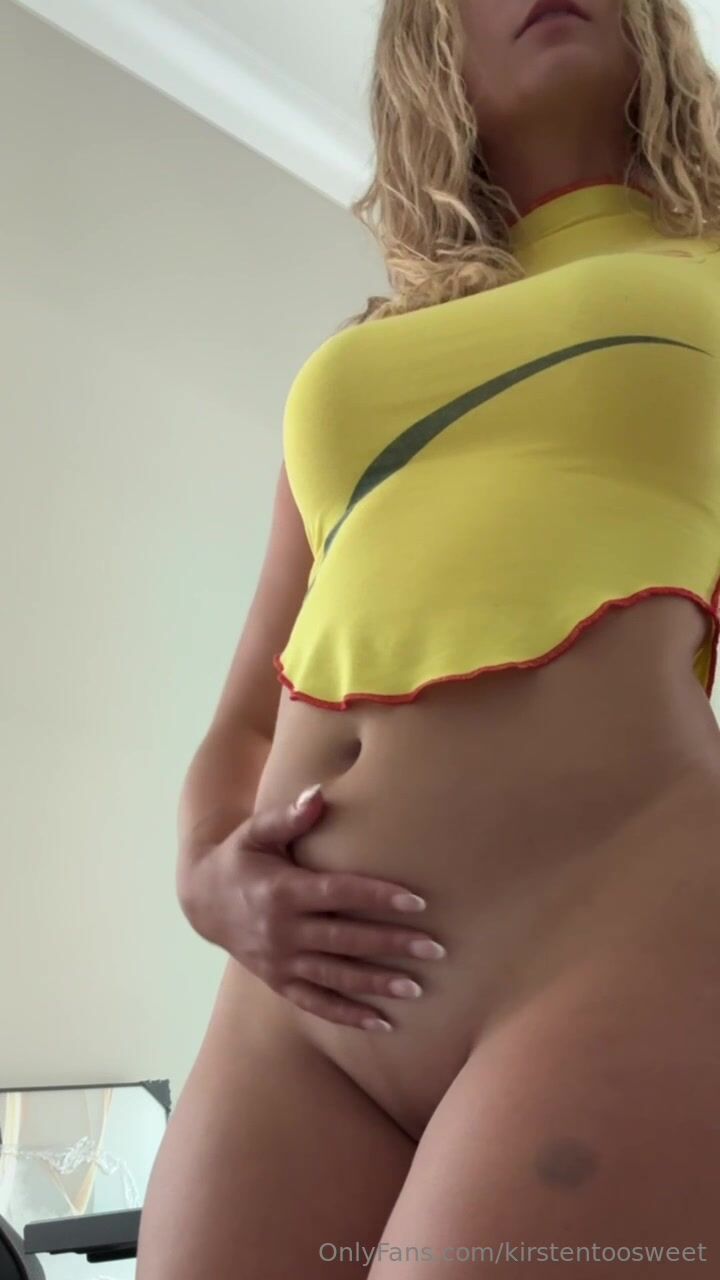 Kirstentoosweet masturbating bottomless from below Leaked Video