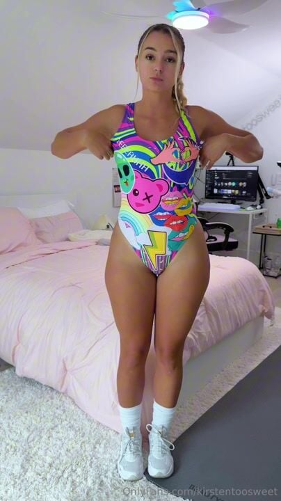 Kirstentoosweet leotard ass from behind OF