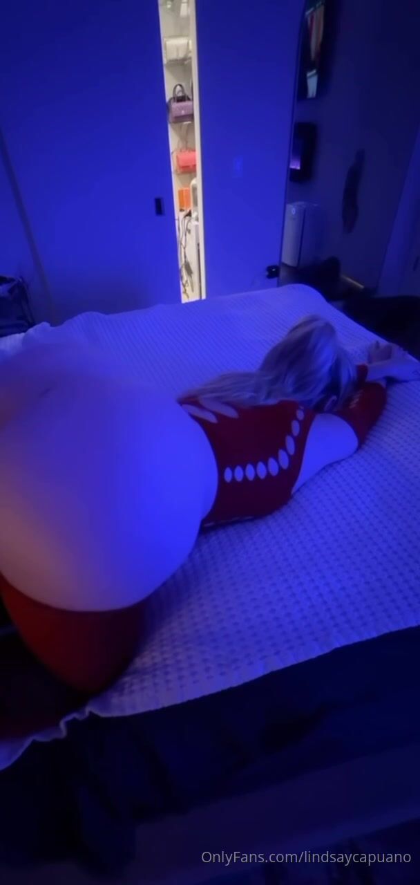 Lindsay Capuano ass OF Video