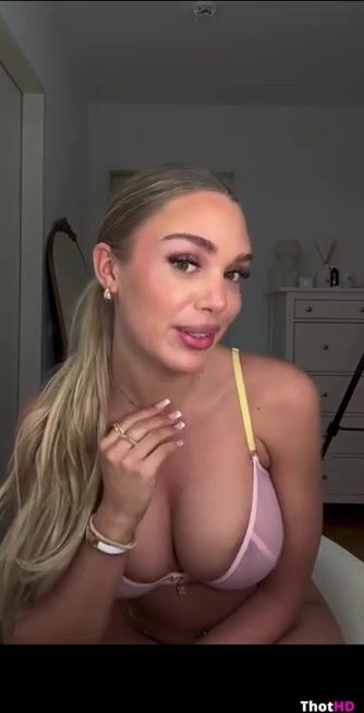 Katharina Amalia Big Tits cleavage bathroom OF