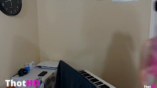 LylacDoll giving it all she’s got