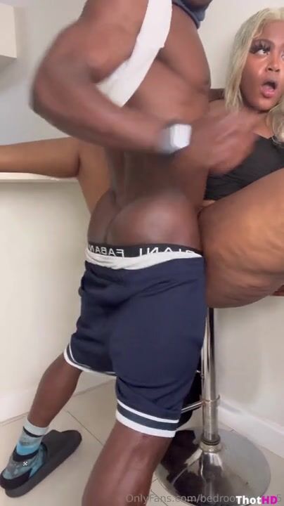 Bedroombullyx5 ass shorts bg sex black guy Video Leak