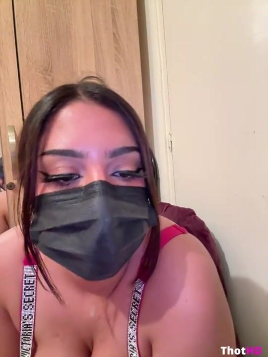 Ahlam7578 mouth mask Big Tits cleavage close-up Video Leak