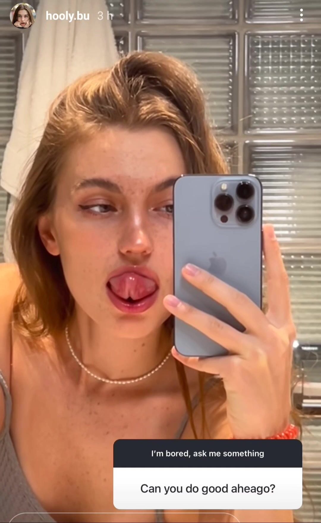 Hoolybunny tongue out Leaked Video