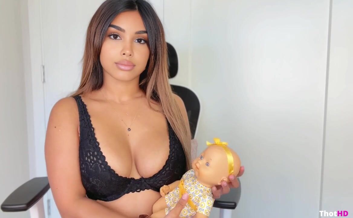 Zara.ziy cleavage lingerie