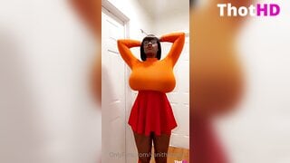 Yanithebodyvip locker room Big Tits pantyhose Leaked OF Video