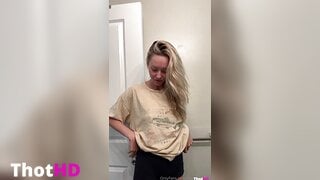 Texasthicc topless shorts Leaked OF Video
