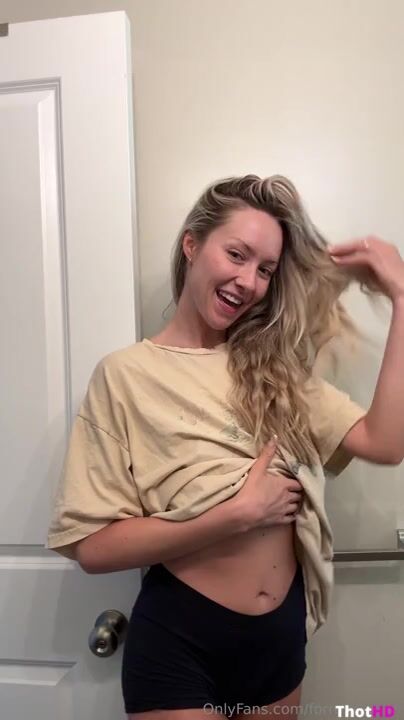 Texasthicc topless shorts Leaked OF Video