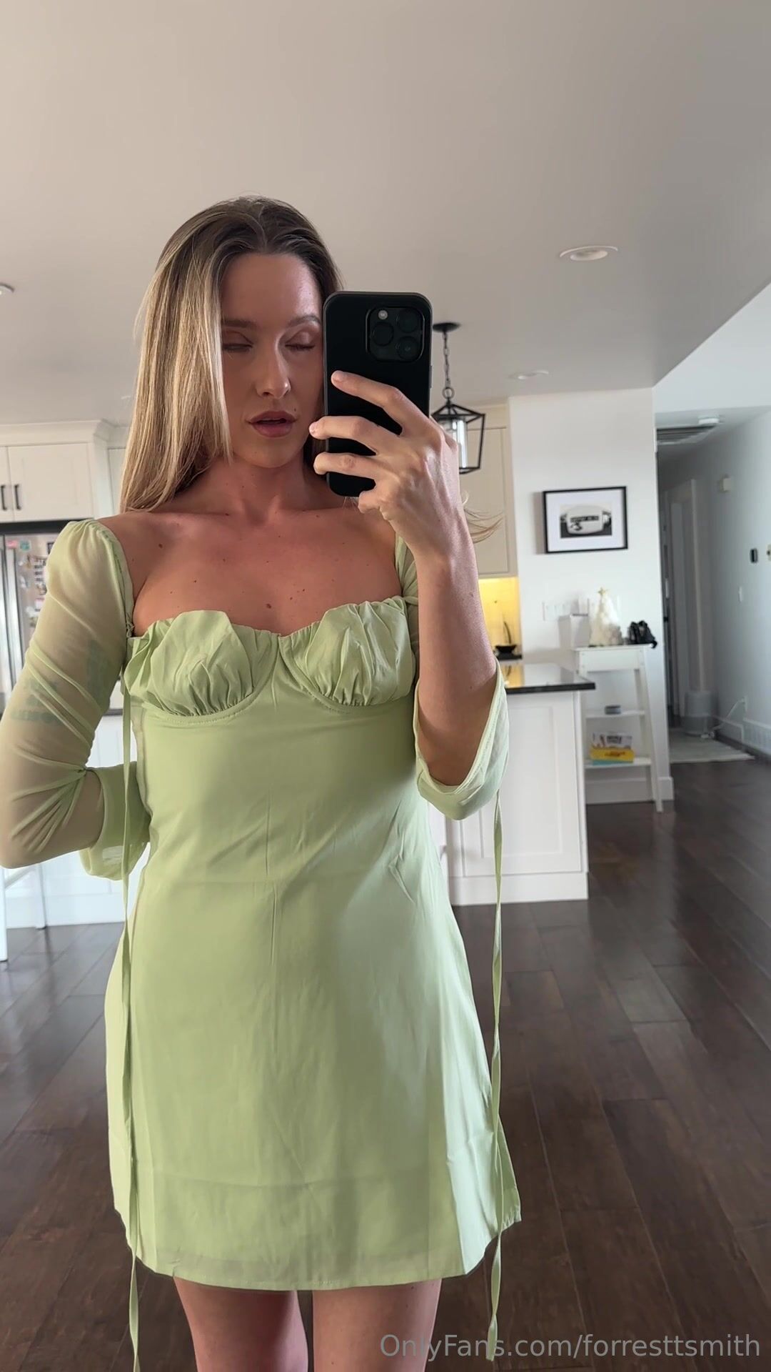 Texasthicc dress topless mirror flat chest OnlyFans Leak