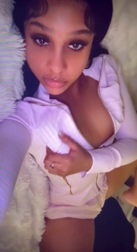 Therealmayyaa pantyhose close-up Video Leak