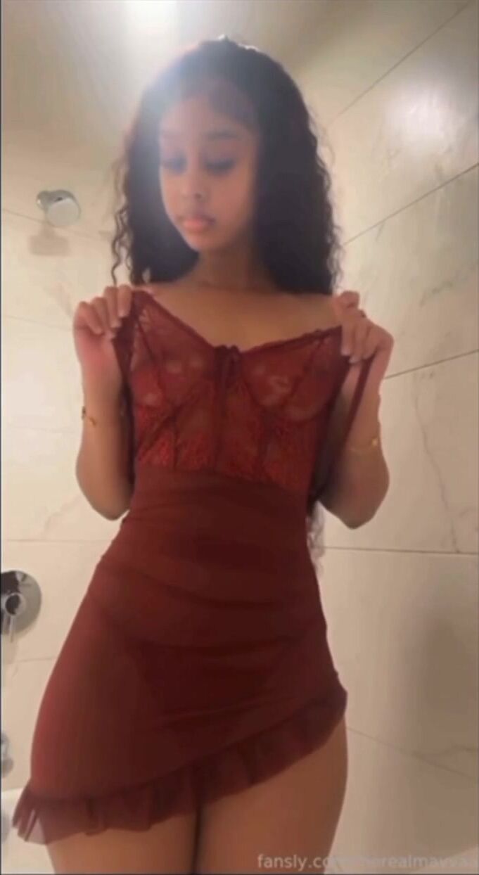 Therealmayyaa bathroom topless towel OnlyFans