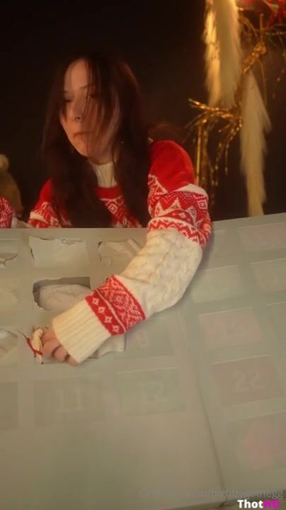 Bigtittygothegg masturbating spread legs bottomless ass OF Leak