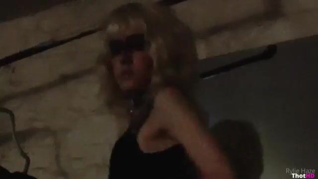 Rylie Haze couch thighhighs high heels ass Video Leak
