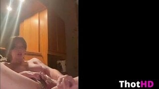 Lycragun masturbating nude mirror spread legs OnlyFans