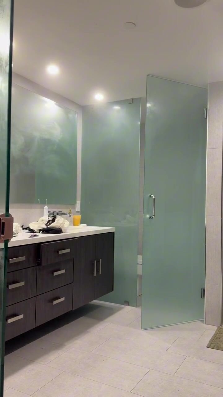 Ary Kytsya bathroom from behind ass nude OnlyFans Leak