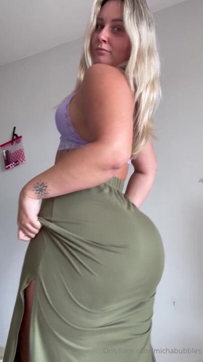 Michabubbles69 from behind ass Leaked OnlyFans