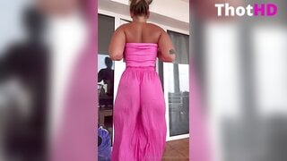 Michabubbles ass from behind gym OF Leak