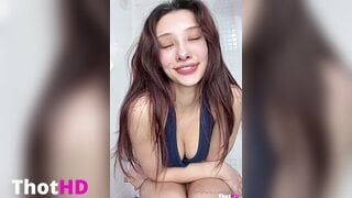 Voulezj cleavage downblouse Video