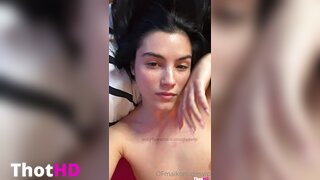 Missmaiko nude close-up cunnilingus pussy OnlyFans