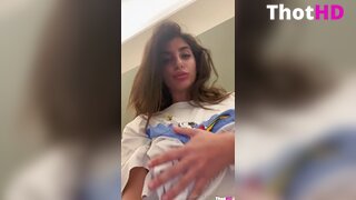 Ika D'Auria underboob close-up Video
