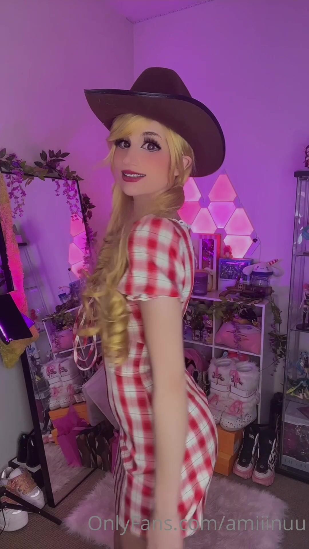 Amiiinuu dress ass bottomless OF Leak