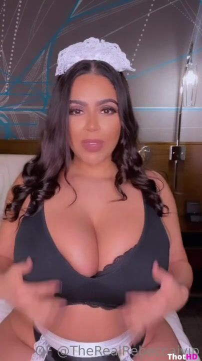 sm00ches Big Tits maid cleavage Tits out Leaked OF