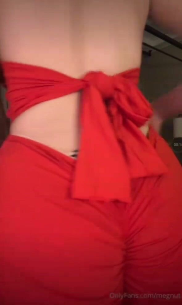 Megnutt02 dress from behind shorts bent over OnlyFans Leak