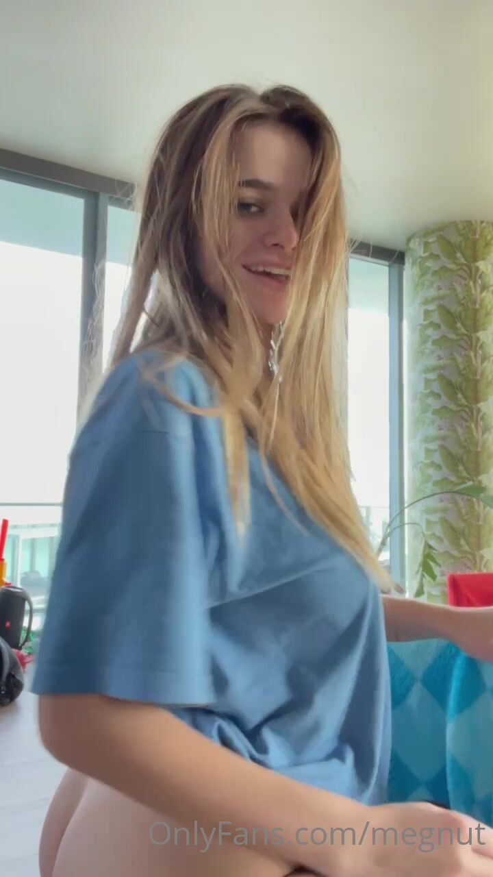 Megan Guthrie ass bottomless Video